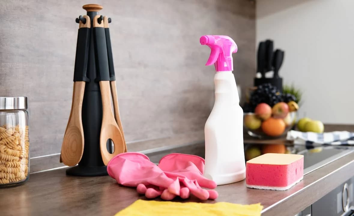 What is the Effect of Oven Cleaners on Kitchen Countertops? 5 What to Do If You Used Oven Cleaners on Your Countertops?
