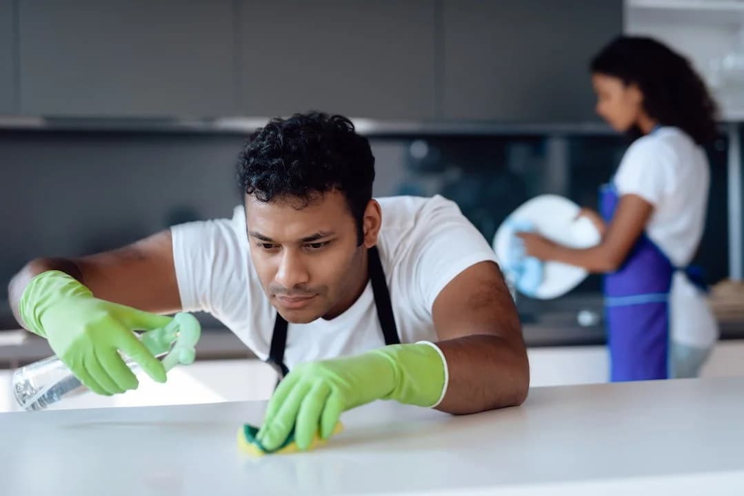What is the Effect of Oven Cleaners on Kitchen Countertops? 1 Why Oven Cleaners Should Not Be Used on Your Kitchen Countertops